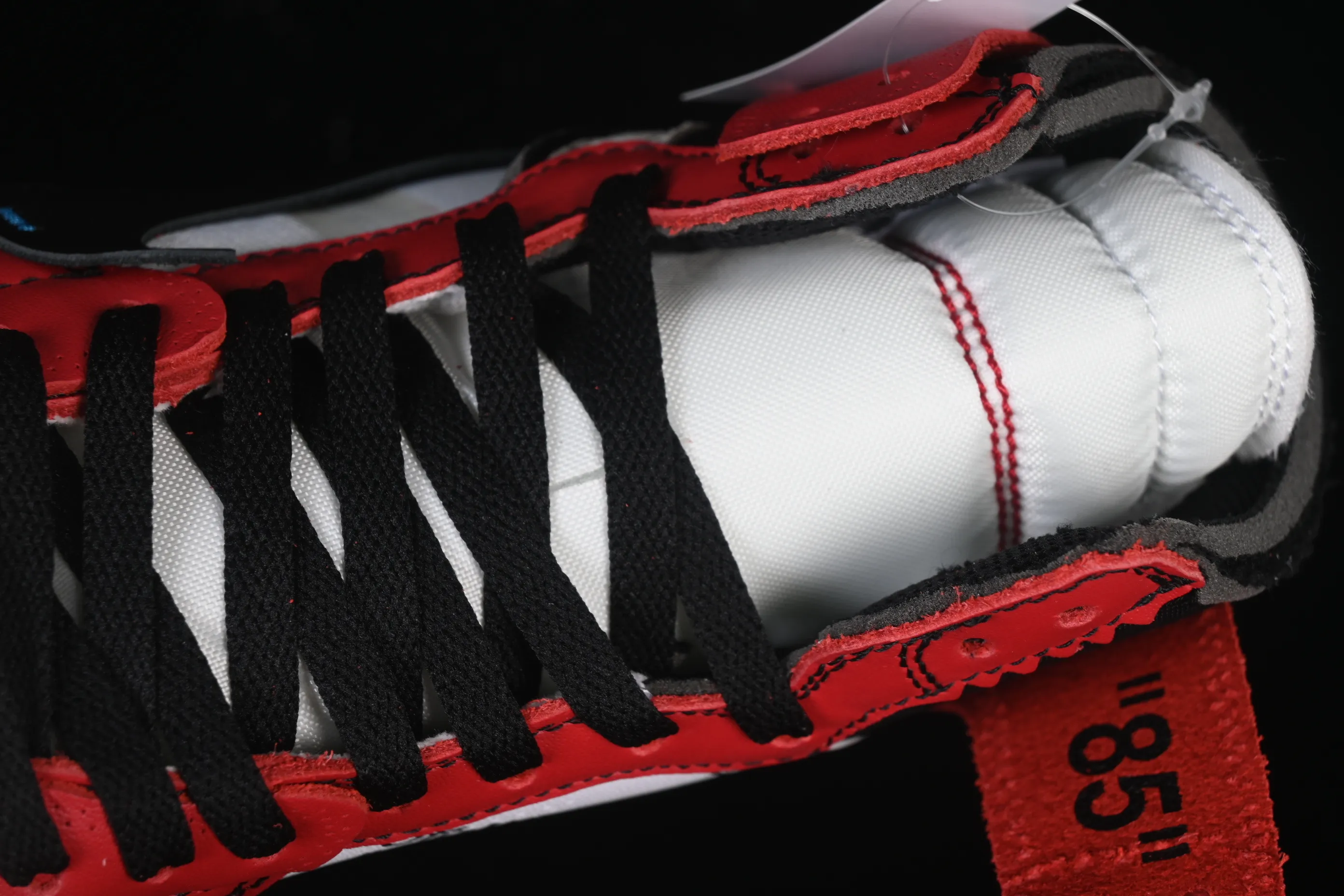 All categories Air Jordan Jordan series basketball shoes Air Jordan 1 High pure original special price Off White x Air Jordan OW AJ1 Joe 1 joint white and red high-top basketball shoes AA3834-101